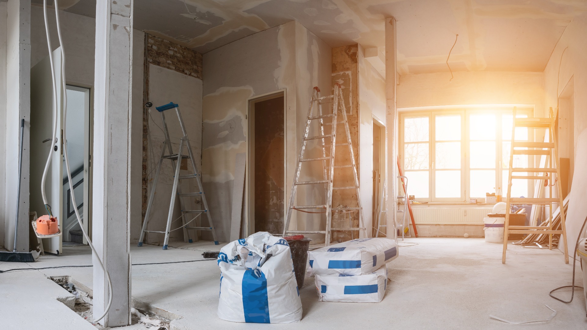 Altbauwohnung, vorbereitet und bereit zum Renovieren